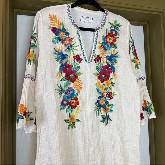 Johnny Was Nandi Flare Sleeve 100% Linen Tunic Dress. In Chantal Gauze. - Picture 6 of 12